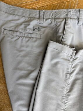 Under Armour Men’s Light Gray Chino Performance Pants